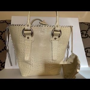 Francesco Biasia bucket bag